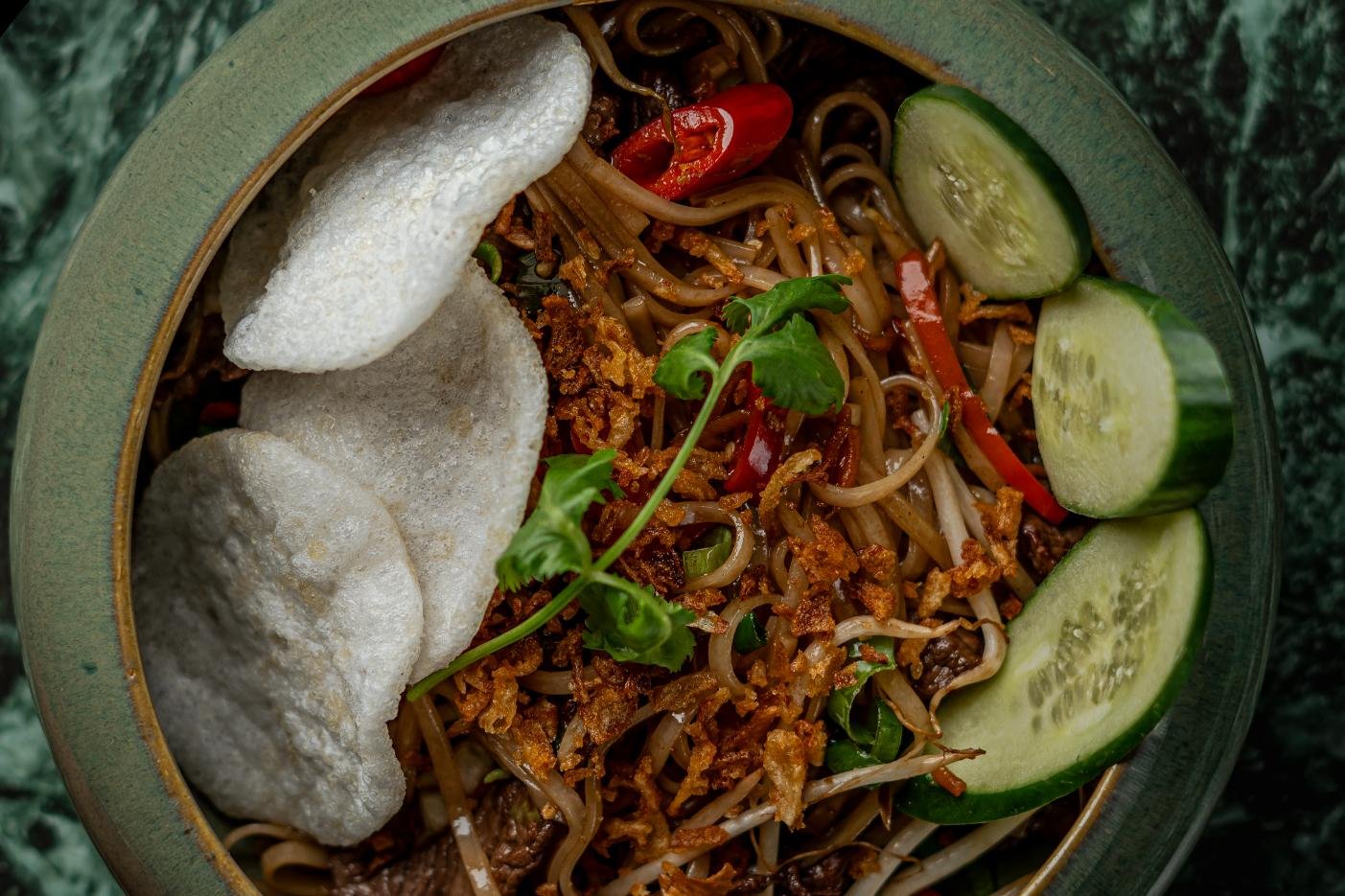Festive dining at Hà Nôi